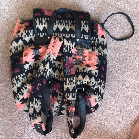 Geometric pattern bag - Picture 3 of 4